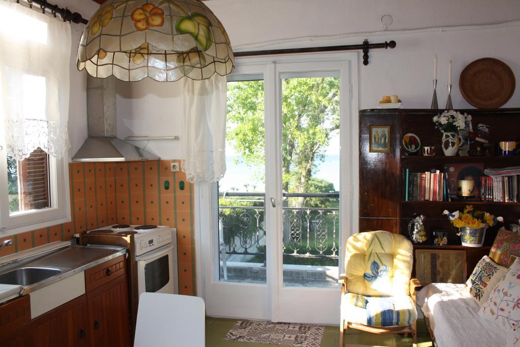 Lefka Apartment Hanioti Luaran gambar