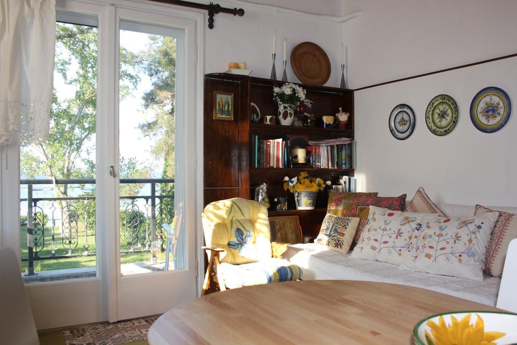 Lefka Apartment Hanioti Luaran gambar